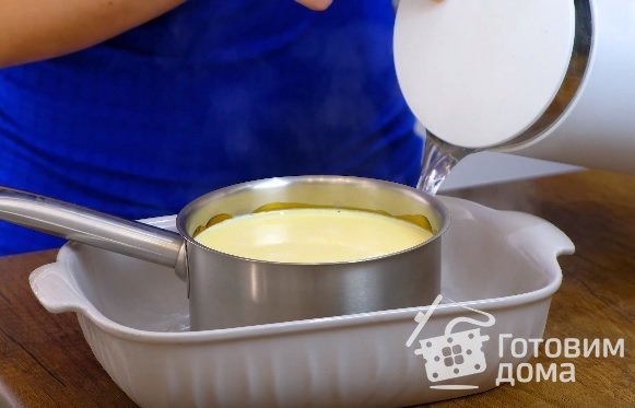 Крем-карамель или Флан - невероятный десерт из молока и яиц фото к рецепту 4