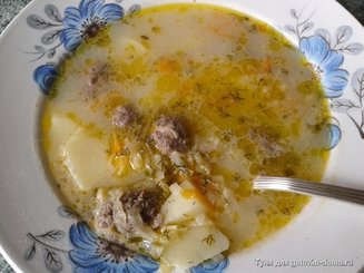 Сырный суп с капустой и мясным фаршем