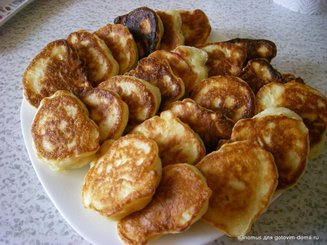 Пышные оладушки на дрожжах