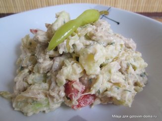 Картофельный салат с мясом гирос и дзадзики (тцацики)