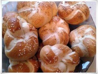 Немецкие булочки с секретом (Laugenbrötchen)