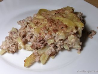 Запеканка из фарша и картофеля