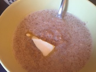 Молочная ячневая каша