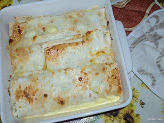 Милина (Болгарская запеканка из лаваша с соленым творогом)