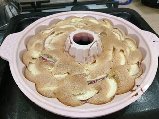 Шарлотка с яблоками