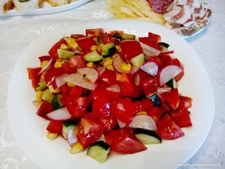 Салат из кукурузы