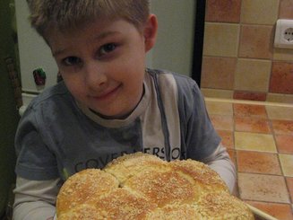 Булочки с наполнителем и посыпкой