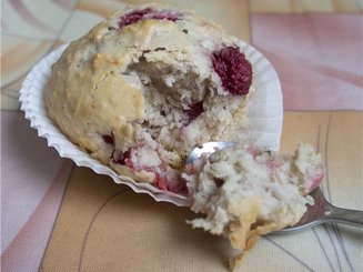 Клубнично-кокосовые маффины