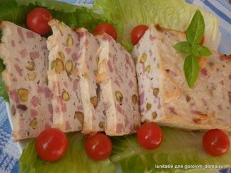 Террин из курицы с орехами