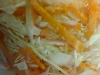 Капуста хрустящая квашеная