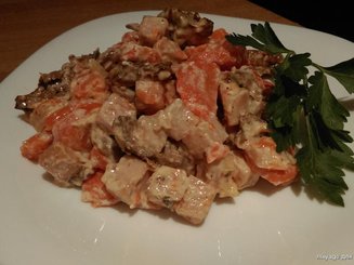 Морковное жаркое с лисичками