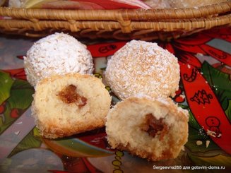 Печенье "Кокосовые шарики с начинкой из чернослива и изюма"
