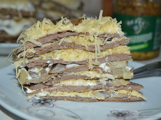 Печеночный торт с шампиньонами