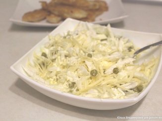 Салат из редиса с сыром и яйцами