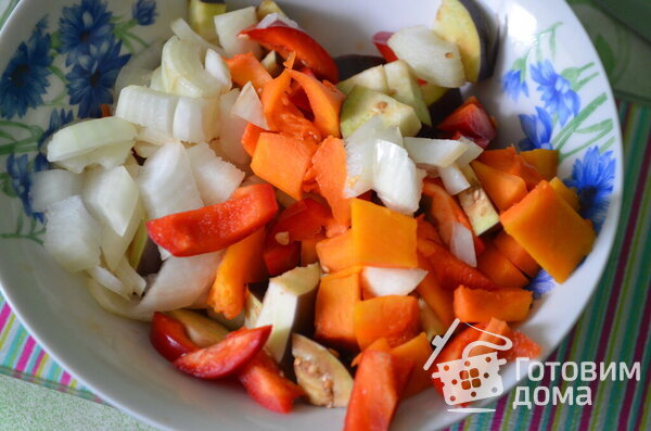 Фаршированная тыква с овощами, курицей и кетчупом Махеев фото к рецепту 2