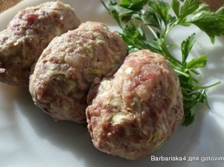 Кабачковые котлеты с фаршем в духовке