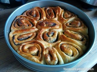 Сахарные булочки с медовой глазурью "Roulé au miel"