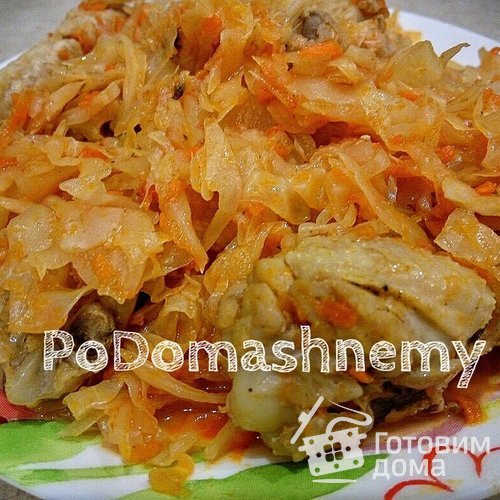 Тушеная капуста с курицей в мультиварке