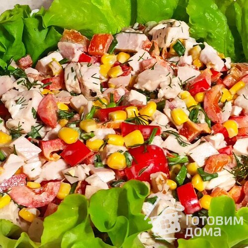 Салат с копченой курицей и болгарским перцем