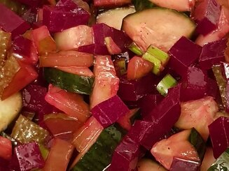 Салат из свеклы и огурцов