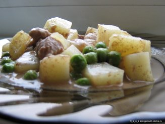 Мясное рагу, которое готовится само по себе