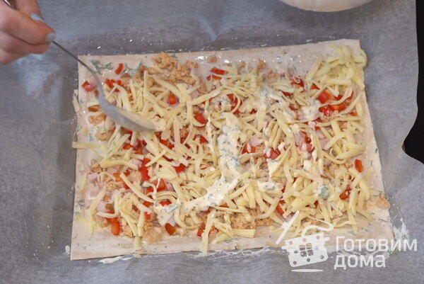 Пирог из лаваша с куриным фаршем в духовке фото к рецепту 8