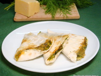 Ека или Горячая закуска из лаваша с сыром и зеленью