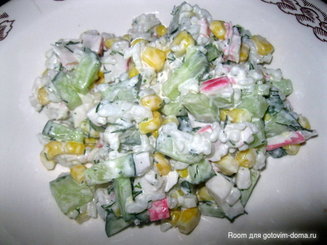 Крабовый салат с рисом и укропом