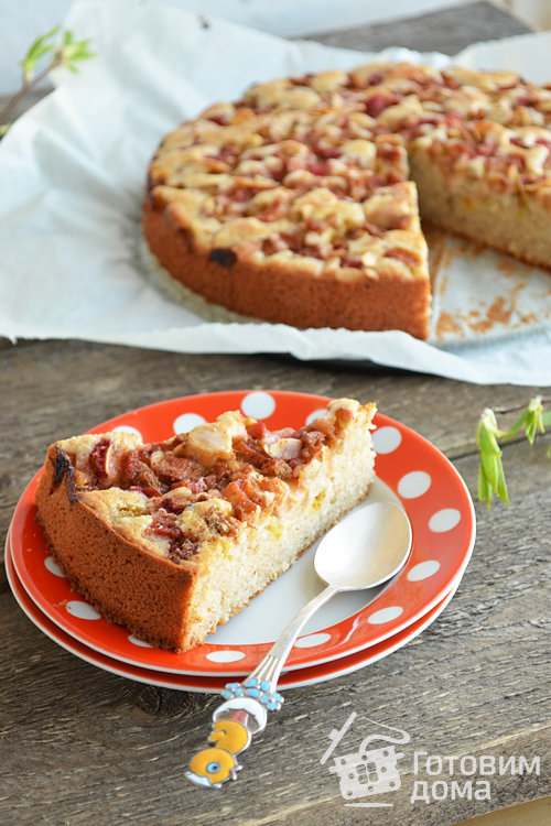 Ячменный пирог с ревенем и кардамоном