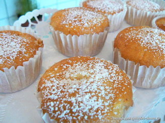 Маффины с яблоками на кислом молоке