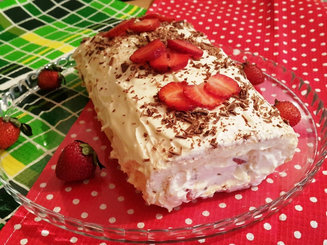 Меренговый рулет "Клубника со сливками"