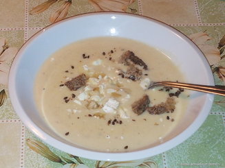 Кремовый куриный суп с цветной капустой