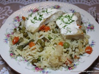 Филе трески на рисово-овощной подушке