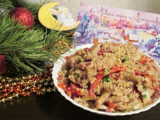 Мясной салат с гранатом и орехами