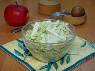 Салат из пекинской капусты