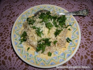 Овсяная каша со свежим шпинатом и сыром