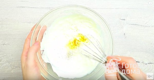 Галета с помидорами и сливочно-творожной заливкой фото к рецепту 3