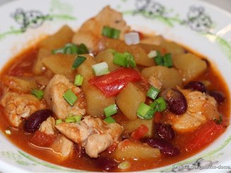 Мексиканское овощное рагу с куриным филе