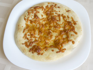 Менгрельские xачапури  с сыром и Кубдари с мясом