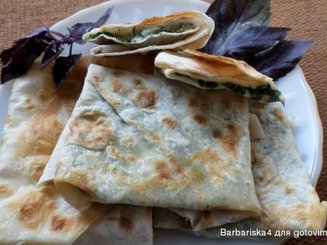 Ека или Горячая закуска из лаваша с сыром и зеленью