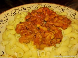 Бефстроганов из свинины с грибами