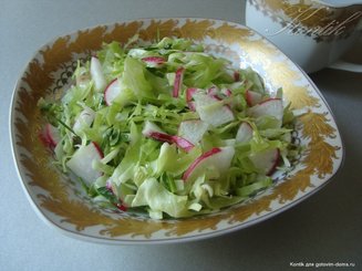 Капустный салат с редиской