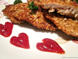 Куриная грудка в хрустящей ореховой панировке