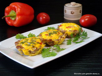 Мясные кексы с сырно-яичной начинкой