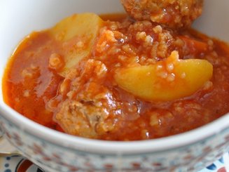 Юварлакя коккинисто (тефтели в соусе)