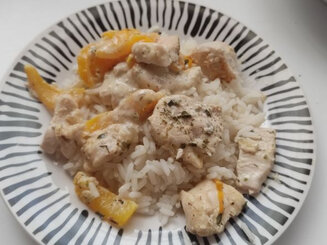 Куриное филе с болгарским перцем и сыром