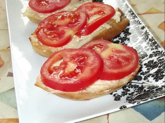 Потапцы с помидорами