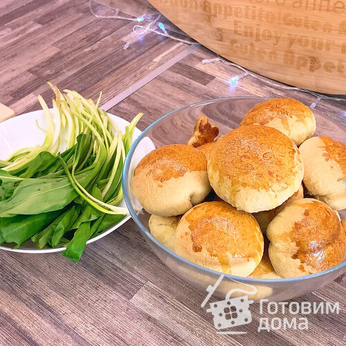 Пирожки с черемшой и яйцом