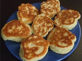 Пышные оладушки на дрожжах