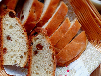 Сайки с изюмом